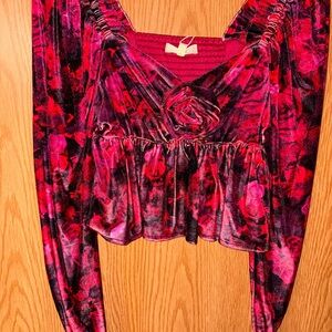 Chelsea & Violet Red and Black Floral Blouse